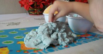 Christmas Craft: Dough Bead Jewelry dough bead