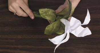 Easter Lily Craft easter-lily-craft